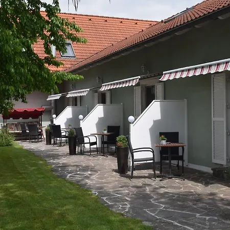 Gaestehaus Sabina- Fruehstueckspension, Bed & Breakfest בית הארחה 3*