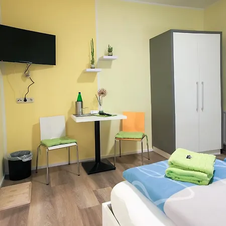 Gaestehaus Sabina- Fruehstueckspension, Bed & Breakfest