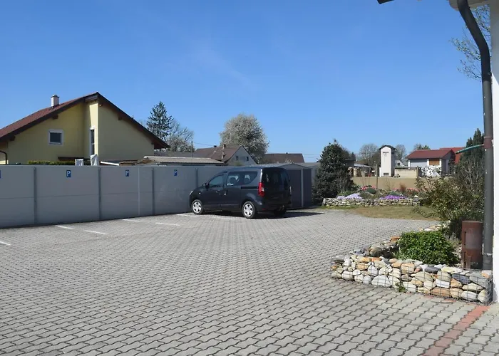 Gaestehaus Sabina- Fruehstueckspension, Bed & Breakfest 3*