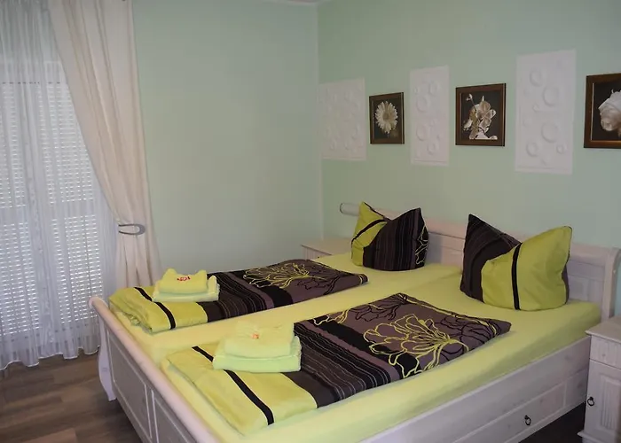 Gaestehaus Sabina- Fruehstueckspension, Bed & Breakfest